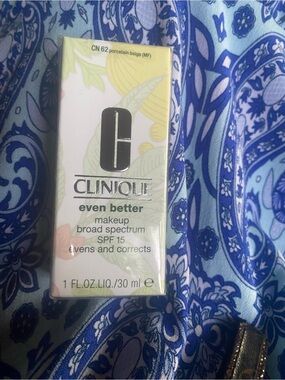 Clinique Foundation . Brand New / CN 62 Porcelain Beige